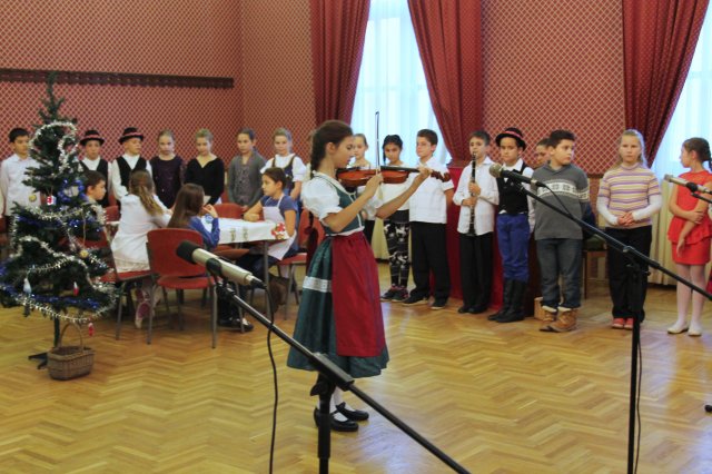 Karácsonyi műsor