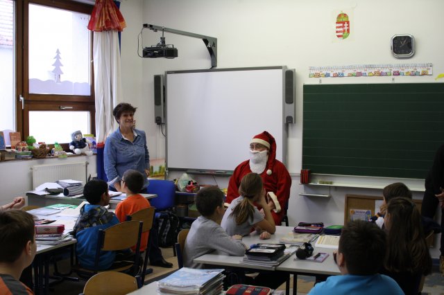 Télapó itt van
