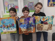 Batik technikával a városi rajzpályázatra…